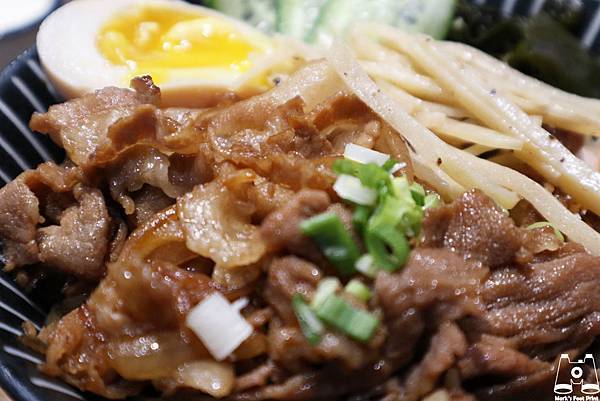 三杉日式創作料理招牌豚丼豬肉.jpg