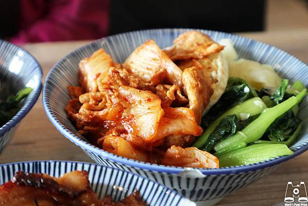 春風稻泡菜燒肉丼飯.jpg