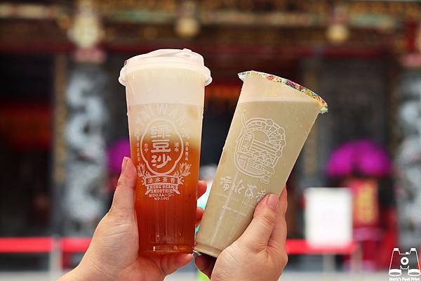 清水茶香店飲料與廟宇.jpg